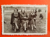 PRL kobiety moda boisko szkoła 50te (1080d)