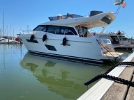 Yacht Feretti 450 Flybridge łódź motorowa