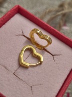 Srebrne (925) pozłacane kolczyki w kształcie małych serc z cyrkoniami