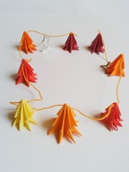 Łańcuch z choinek z papieru