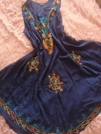 Sliczna letnia sukienka z haftem uniwersalna