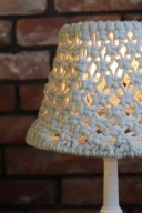 Abażur na lampkę, pleciony, rękodzieło, wzór płaski, fi 24cm