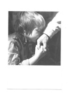 Pocztówka - Jan Saudek, Wymuszony pocałunek albo Hołd