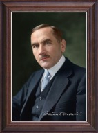 Obraz Roman Dmowski portret z podpisem w drewnianej ramie ze szkłem