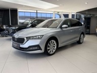 Skoda Octavia Style Kamera cofania CarPlayAndroid Auto Podgrzewane fote