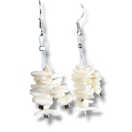 KOR08 Kolczyki KORAL KREMOWE igiełki