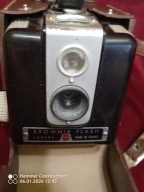 aparat fotograficzny KODAK ,, BROWNIE FLASH ,,
