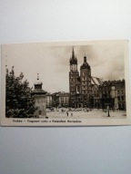 KRAKÓW 1950- FRAGMENT RYNKU Z KOŚCIOŁEM MARIACKIM