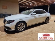 Mercedes-Benz Klasa E MERCEDES-BENZ E 300 4MATIC 2.0 Benzyna 244KM