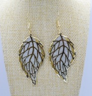 Długie kolczyki na biglu w kolorze srebrno złotym Błyszczące Listki