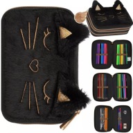 PIÓRNIK TRZYKOMOROWY Z WYPOSAŻENIEM DLA DZIEWCZYNKI CZARNY PLUSZOWY KOT