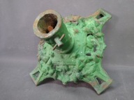 Stary żeliwny stojak pod choinkę - duży i ciężki