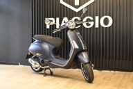 Skuter Vespa Primavera Tech 125 Euro 5+ granatowy mat
