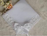 Bawełniana szatka do chrztu z białą kokardką, z haftem, personalizowana
