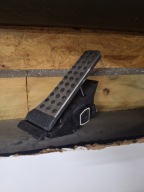 POTENCJOMETR PEDAŁ GAZU MERCEDES CLS W218 CDI W222 A2043000200