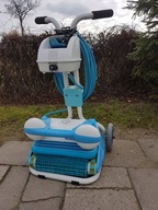 AUTOMATYCZNY ROBOT DO CZYSZCZENIA BASENU ODKURZACZ BASENOWY MERANUS