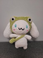 CYNAMONEK z bajki w przebraniu żabki pluszak maskotka szydełko 15 cm