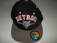 CZAPKA Z DASZKIEM DETROIT 134/176 8-15 LAT