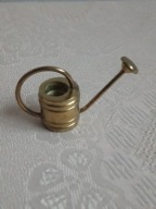 Figurka z mosiądzu - Konewka, polewaczka