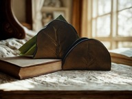 UNIKATOWE rękodzieło: serwetniki „Liść” | czerń & stare złoto