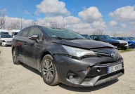 Toyota Avensis 2017r, SALON POLSKA. Uszkodzony. Poobijany. Jezdzi. 2.0