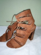 Sandały na obcasie brąz Dee Zee 37 24 cm