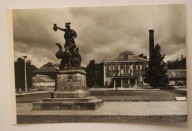 POZNAŃ. Palmiarnia w parku im. Marcina Kasprzaka, pomnik Perseusza, CZYSTA