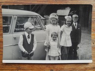 PRL dzieci stary samochód (253)