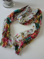 Zwiewny lekki szal damski kolorowy 184x54