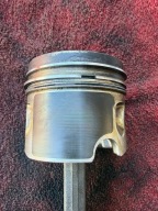 TŁOK, KORBOWÓD VW, AUDI, SEAT, SKODA 1.9 TDI 2.0 TDI 038 107 065 LC