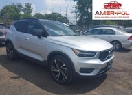 Volvo XC 40 T5 Momentum 2019 2.0l 2.0 Benzyna 248KM