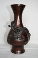 ZABYTKOWY WAZON ZDOBIONY SMOKIEM CHINY BRĄZ PATYNOWANY XIX w.