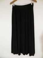 Czarna spódnica midi z plisami Cropp M