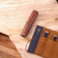 PIÓRNIK ETUI NA DŁUGOPISY KREDKI SZKOLNY PRZENOŚNY