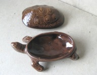 Pruszków ? Mirostowice ? Figurka : ŻÓŁW Żółwik CERAMICZNA SZKATUŁKA ... !!!