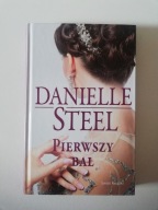 Pierwszy bal Danielle Stell