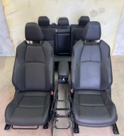 TOYOTA COROLLA CROSS 2022- FOTEL KANAPA KOMPLET EU