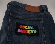 Naszywka Haftowana SOCIAL ANXIETY Kolorowa – 10 x 5,5 cm