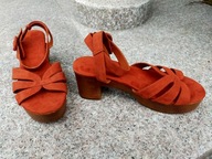 RESERVED nr 40 wygodne sandałki drewniaki nowe