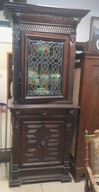 kredens z witrażem