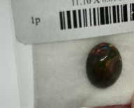 Naturalny opal kaboszon 2,41 ct czarny