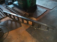 Liniał powierzchniowy żebrowany