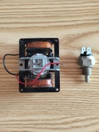 silniczek nie wiem do czego , magnetofon ? MIKROMA