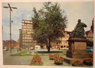 WROCŁAW. Pomnik Aleksandra Fredry na Rynku