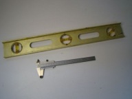 suwmiarka analogowa metalowa 150mm + poziomica