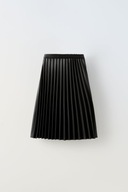 PLISOWANA SPÓDNICA ŚREDNIEJ DŁUGOŚCI ZE SZTUCZNEJ SKÓRY 134/140