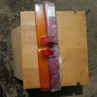 KLOSZE LAMPY PRAWEJ LEWEJ TYŁ FIAT 125P SEDAN