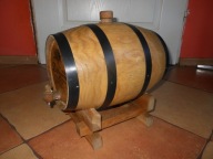 BECZKA DREWNIANA DĘBOWA 2 L