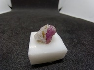 Rubin - Piękny Różowy Kryształ - Mocna Fluorescencja UV | Afganistan