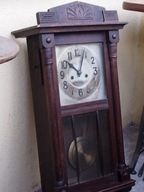 Stary zegar wiszący.